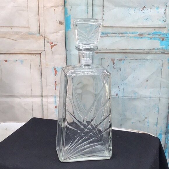 Vintage Crystal Glass Liquor Corner Bursts Decanter Geometric Starburst Cut Desi - Picture 1 of 7